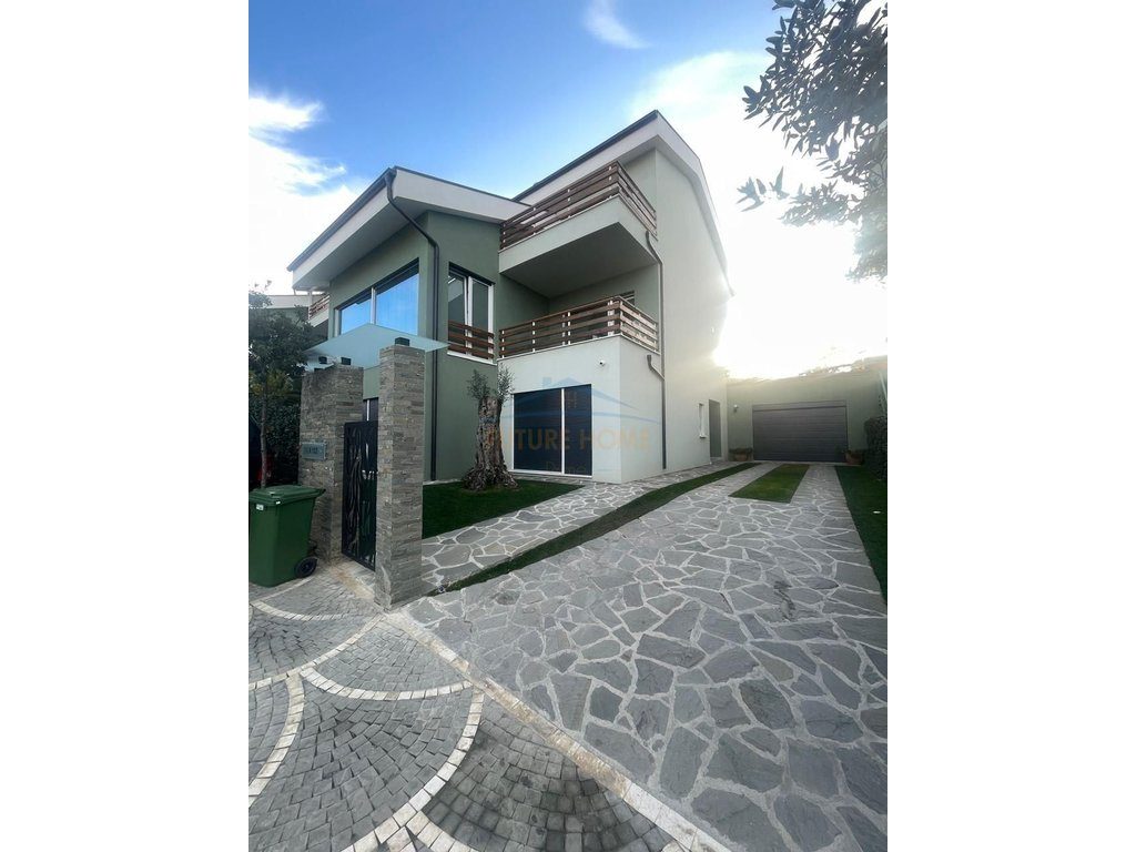 Shitet , Vile 2-katëshe, Longhill Residence, Tirane