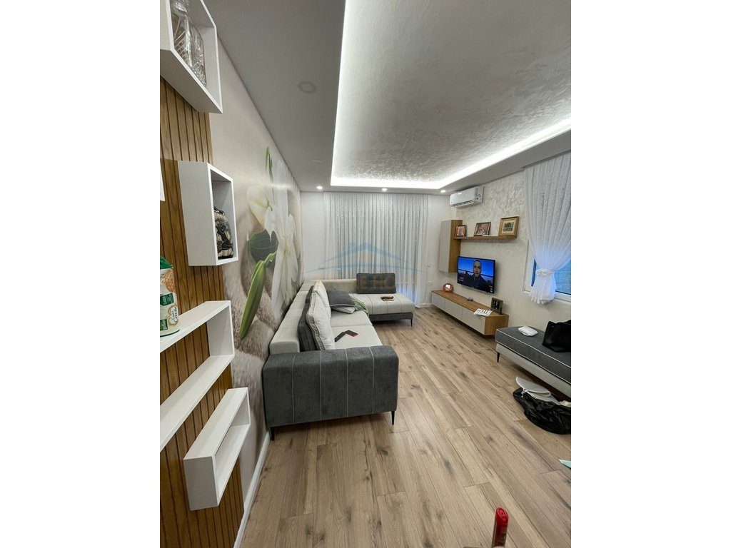 Shitet , Apartament 1+1 , Golem , Kavaje 2