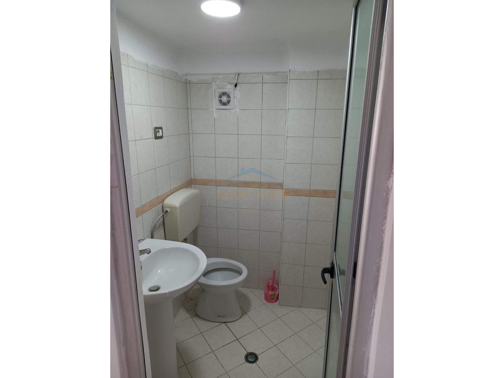 Shitet , Njesi Biznesi Duplex , Yzberisht , Tirane 4