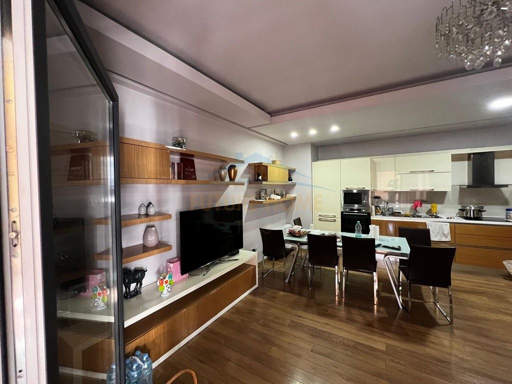 Shitet , Apartament 3+1+2 , Dritan Hoxha , Tirane 3