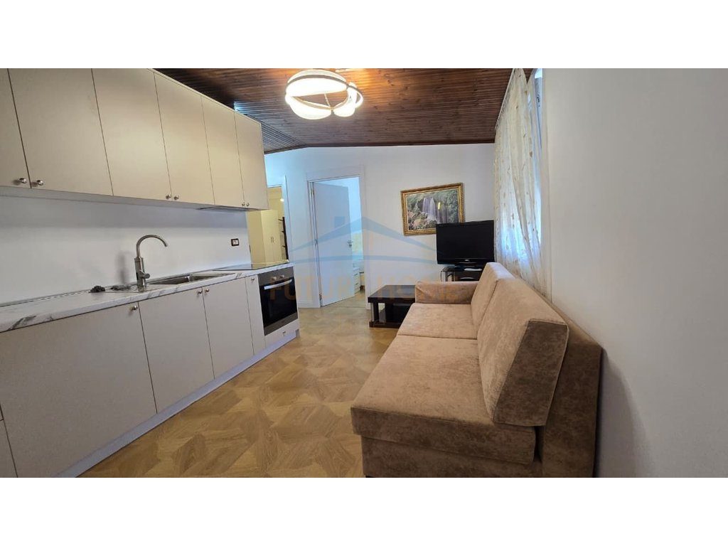 Shitet , Apartament 2+1 , Selite , Tirane 3
