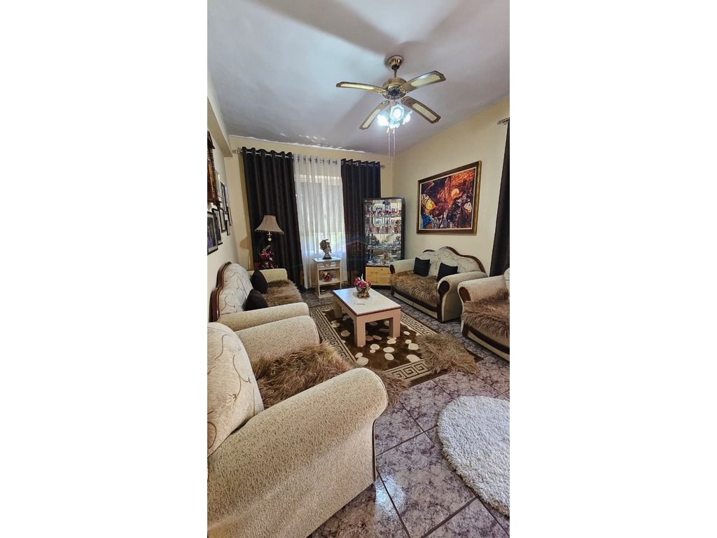 Shitet , Apartament 2+1 , Durres 2