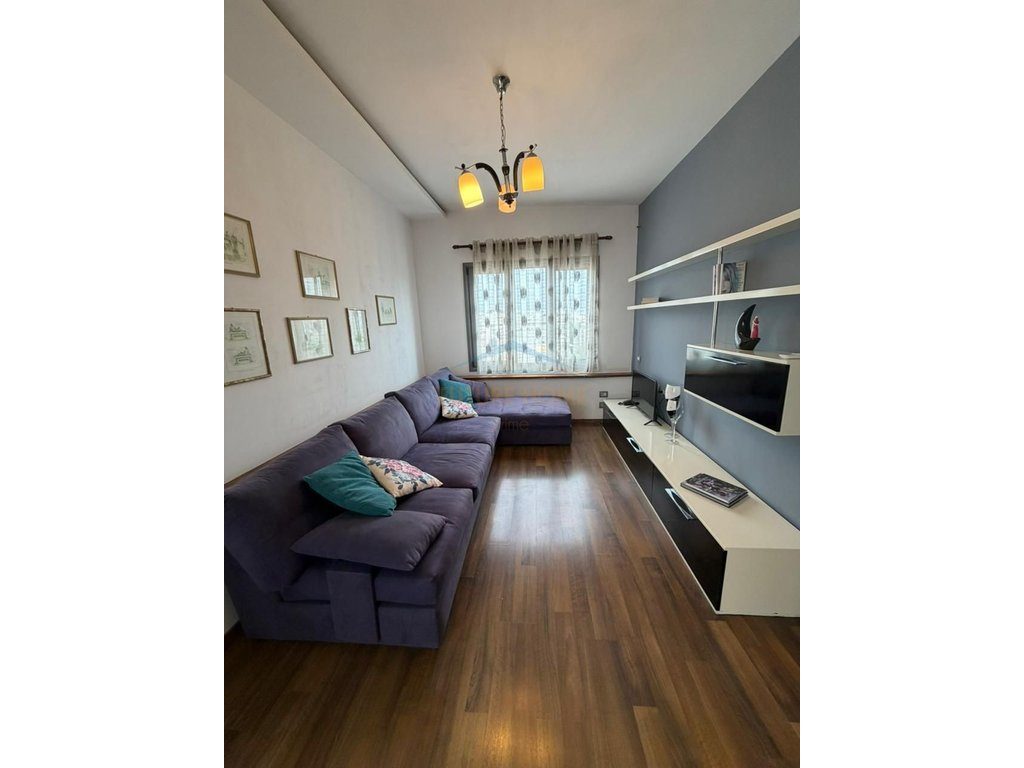 Qera , Apartament 2+1 , Pazari i Ri , Tirane 2