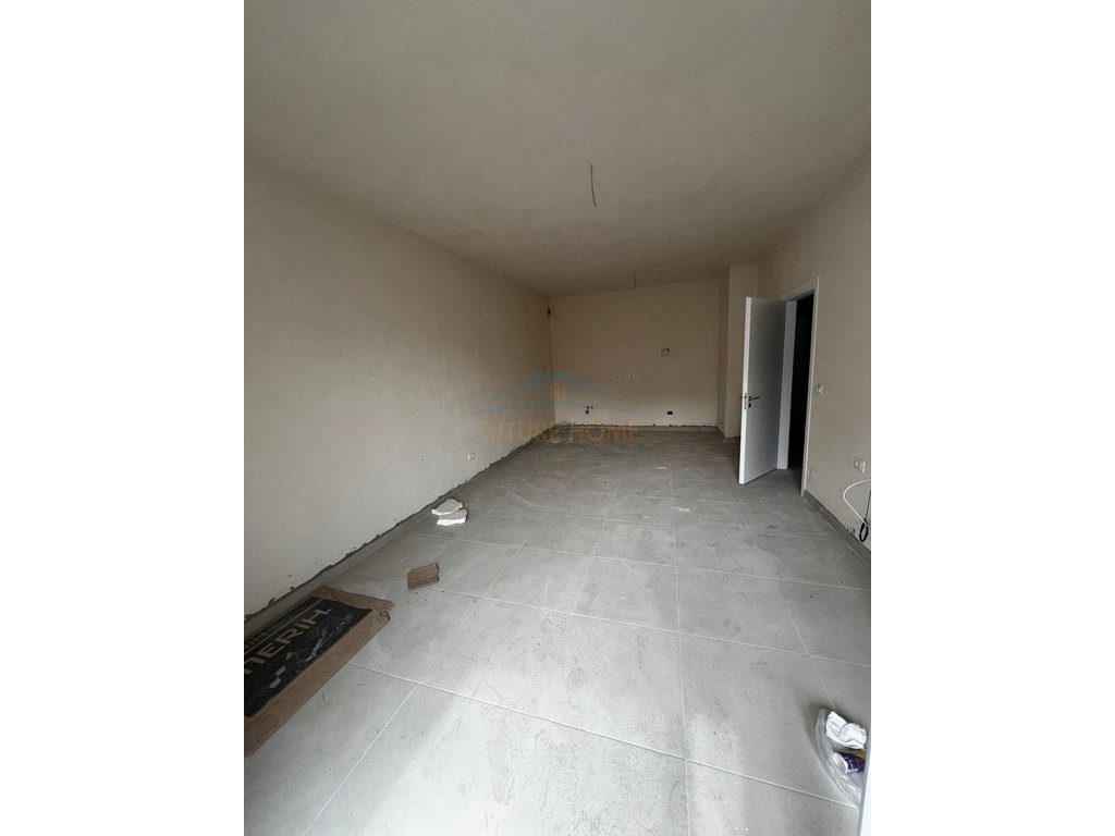 Shitet , Apartament 2+1+2 , 5 Maji , Tirane 4