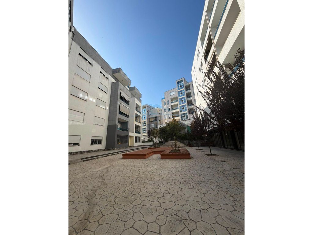 Qera , Apartament 2+1+2 , Kopshti Zoologjik , Tirane