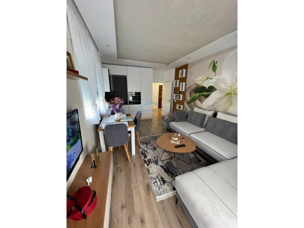 Shitet , Apartament 1+1 , Golem , Kavaje 3