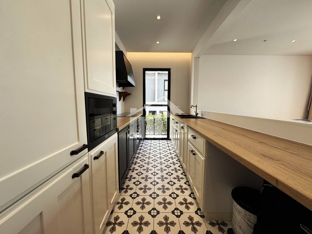 “O2 RESIDENCE”, LIQENI I FARKES 4