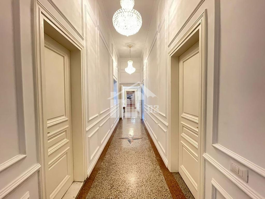 RRUGA E “BARRIKADAVE”, PRANE QENDRES 3