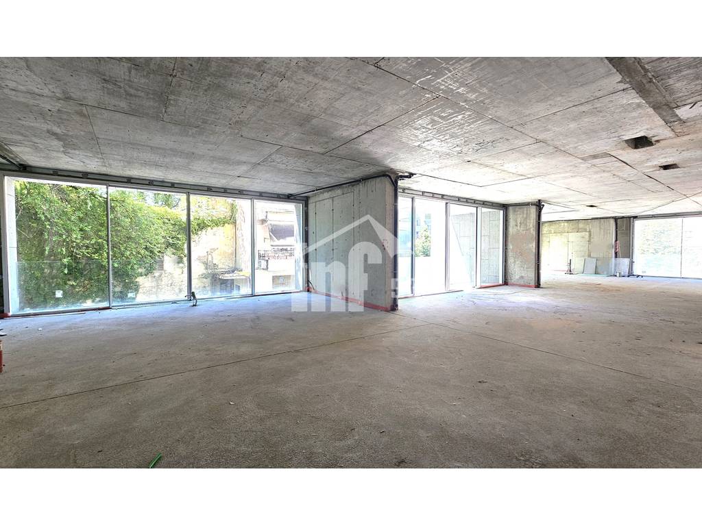 WEST RESIDENCE, PRANË PRESIDENCËS 3