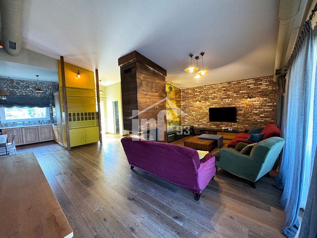 "LONG HILLS" RESIDENCE, 500 M NGA TEG