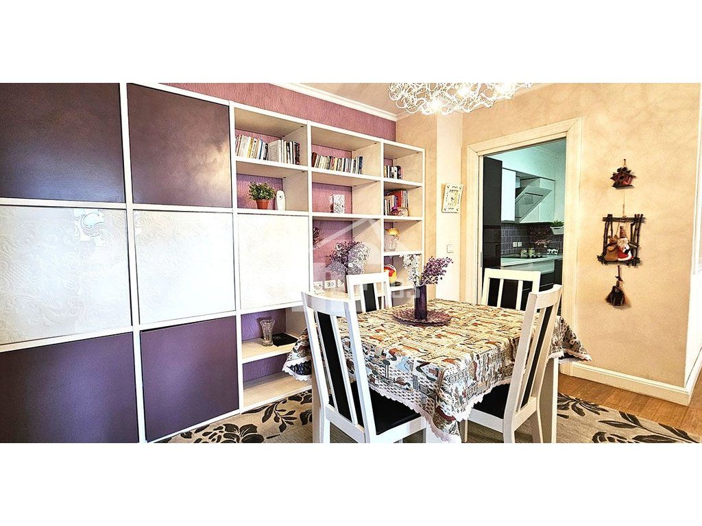 RRUGA “NAIM FRASHERI”, PRANE MOZAIKUT TE TIRANES