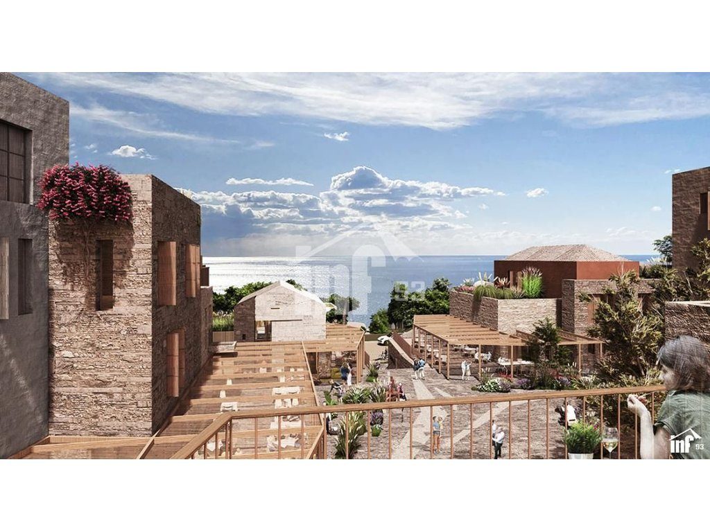 "GREEN COAST" VILLAGE, PALASË 2