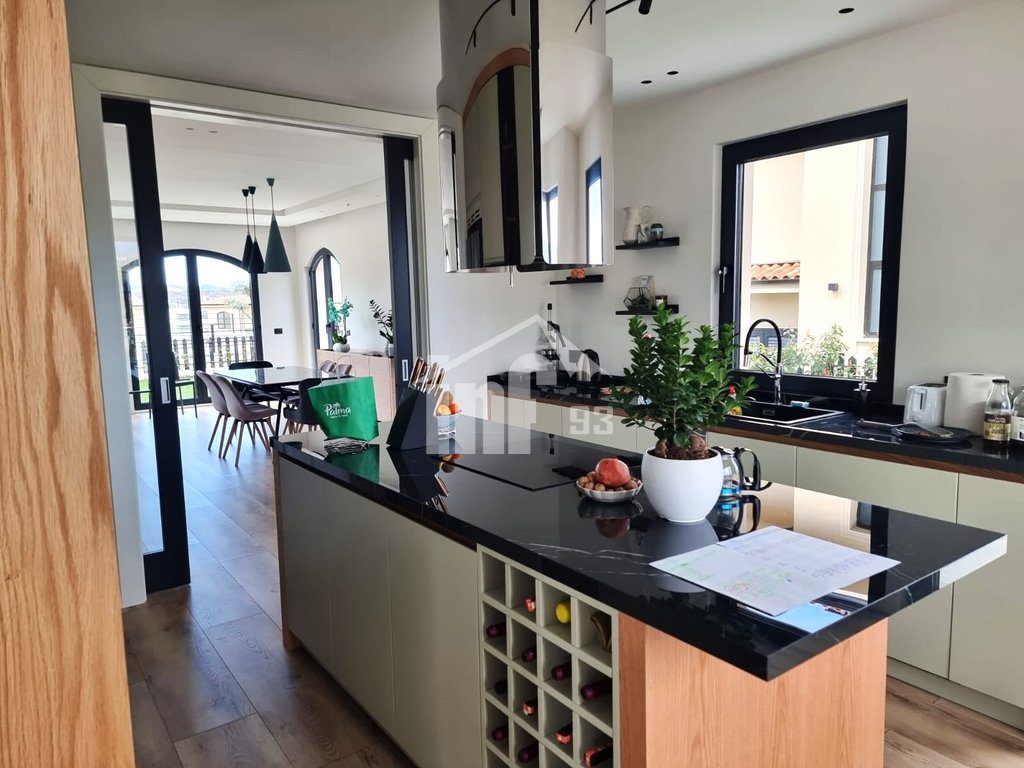 “TUSCANY VILLAS 2” RESIDENCE 4