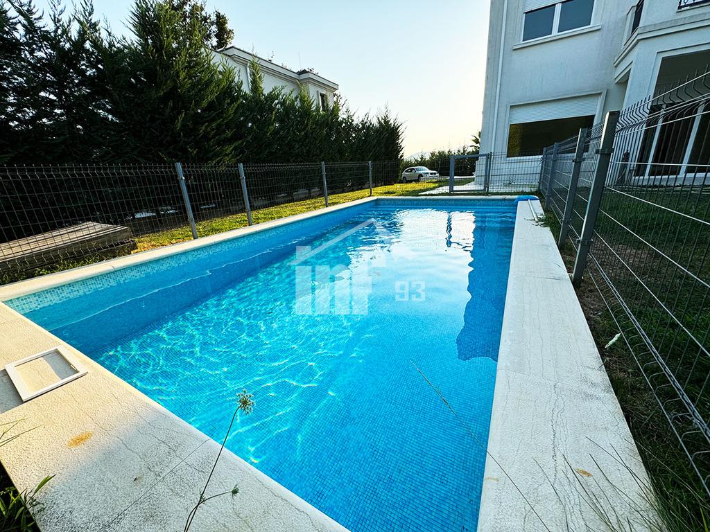 ROLLING HILLS LUXURY RESIDENCE 2