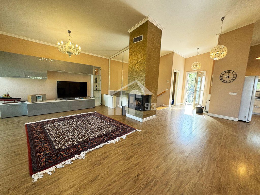 "LONG HILLS" RESIDENCE, 500 M NGA TEG