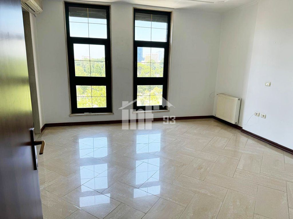ZONA E BLLOKUT, MBRAPA KULLAVE BINJAKE 3