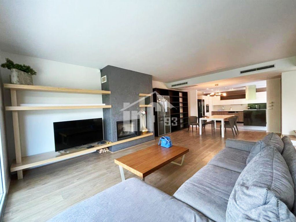 "LONG HILLS" RESIDENCE, 500 M NGA TEG 4
