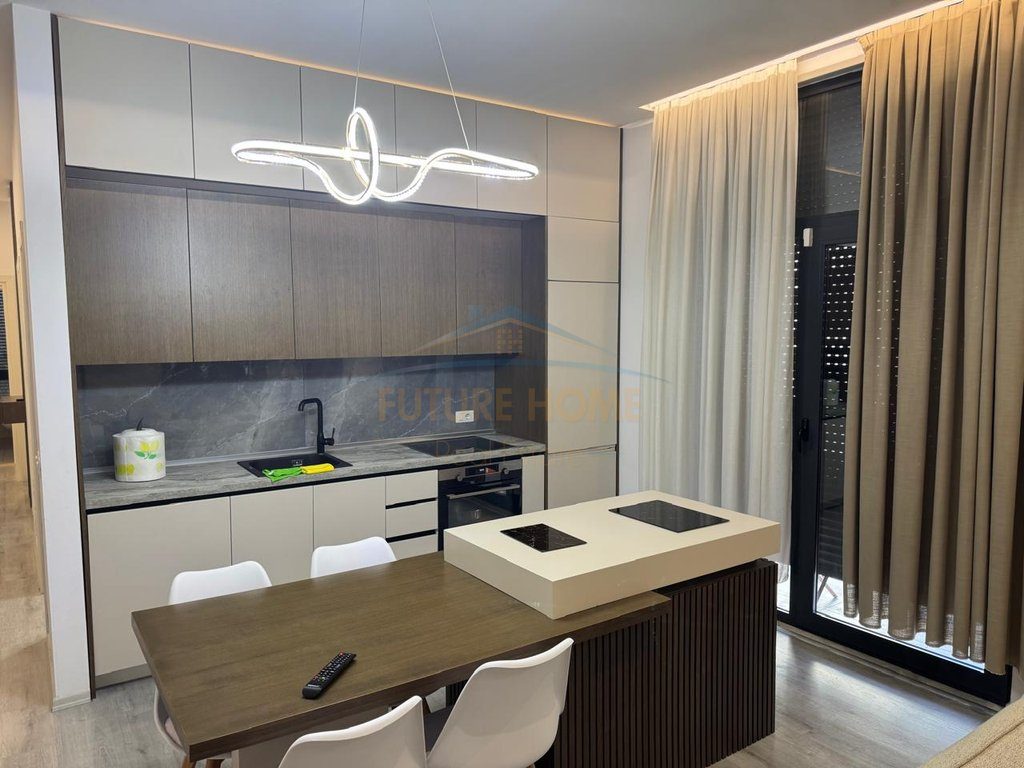 Qera, Apartament 2+1+2+2 Poste Parkimi, Ish Dogana, Tirane 2