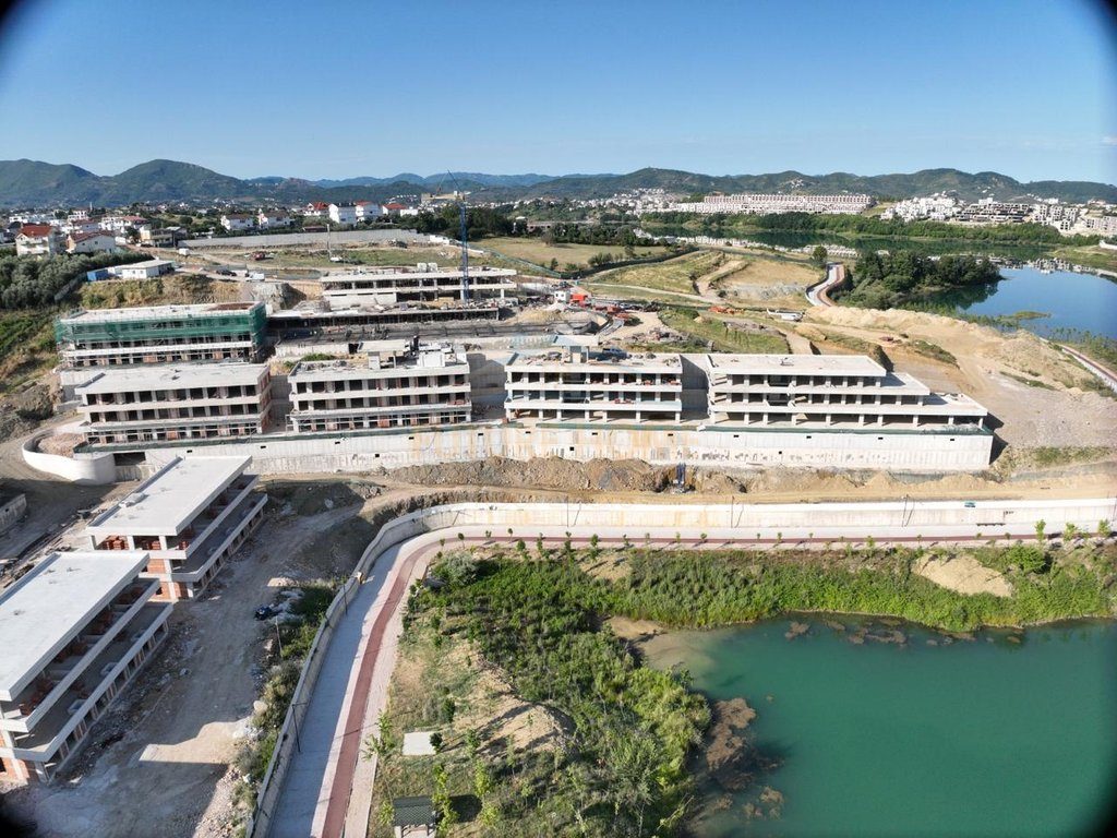 Shitet, Apartament 1+1,Kompleksi Lake Front, Farke 3