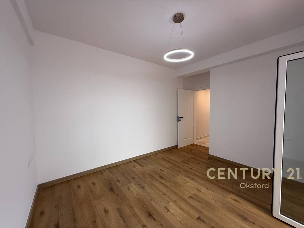 SHESIM APARTAMENT 2+1+VERANDE TEK KODRA E DIELLIT 1! 2