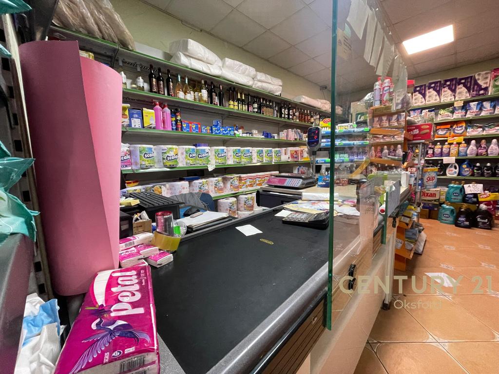 AMBIENT KOMERCIAL SUPERMARKET PER QIRA NE YZBERISHT 4