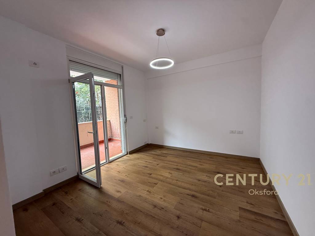 SHESIM APARTAMENT 2+1+VERANDE TEK KODRA E DIELLIT 1! 4