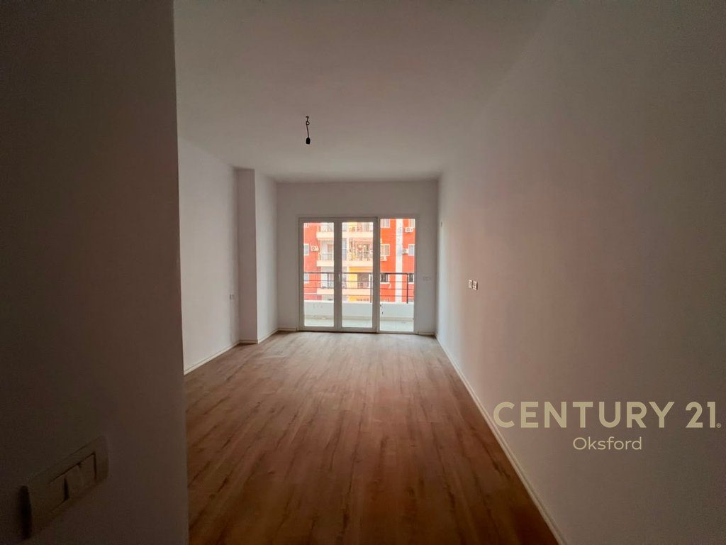 YZBERISHT, 2 APARTAMENT 1+1 PER SHITJE 4