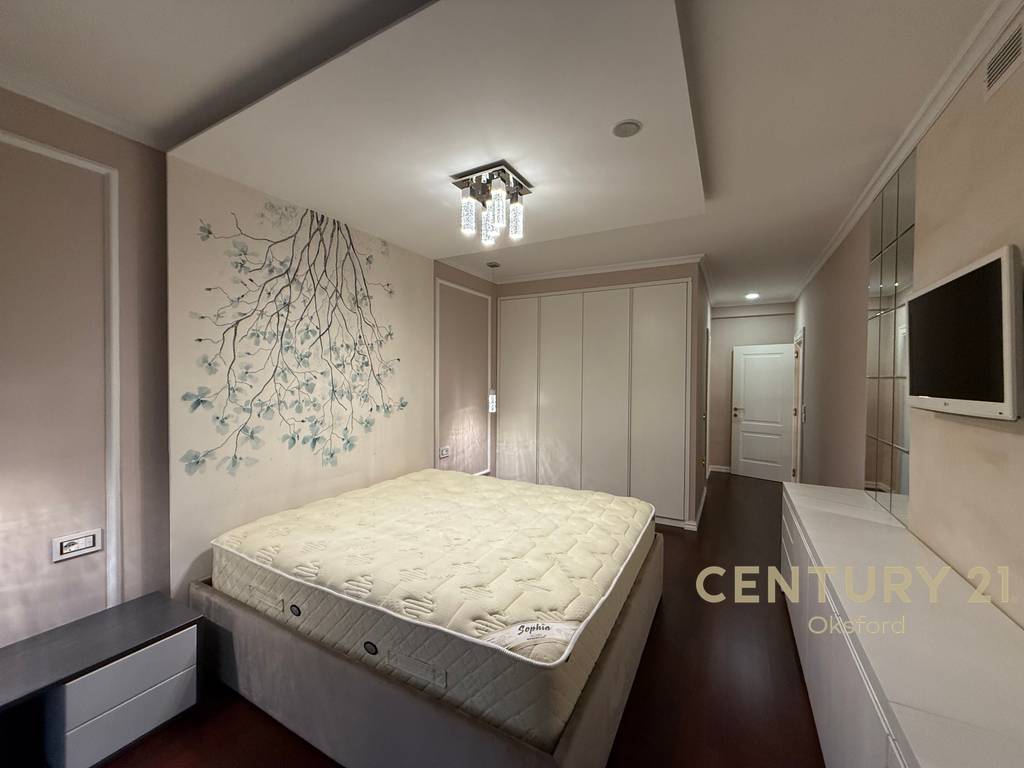 Japim me qira apartament 2+1+2 tek Liqeni i Thate! 2