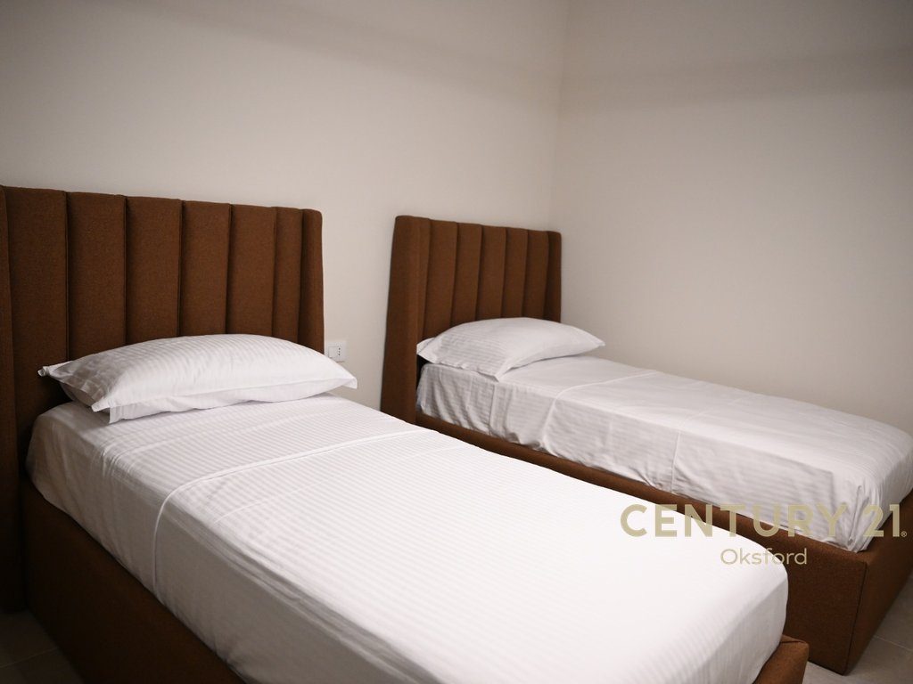 Shitet Apartament 2+1 ne Kamez! 3