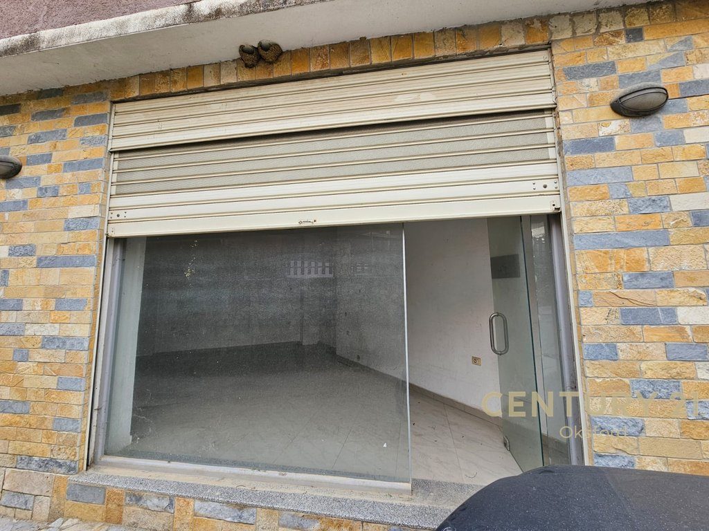 NJËSI SHËRBIMI, ME QIRA NË SHKOZË 4