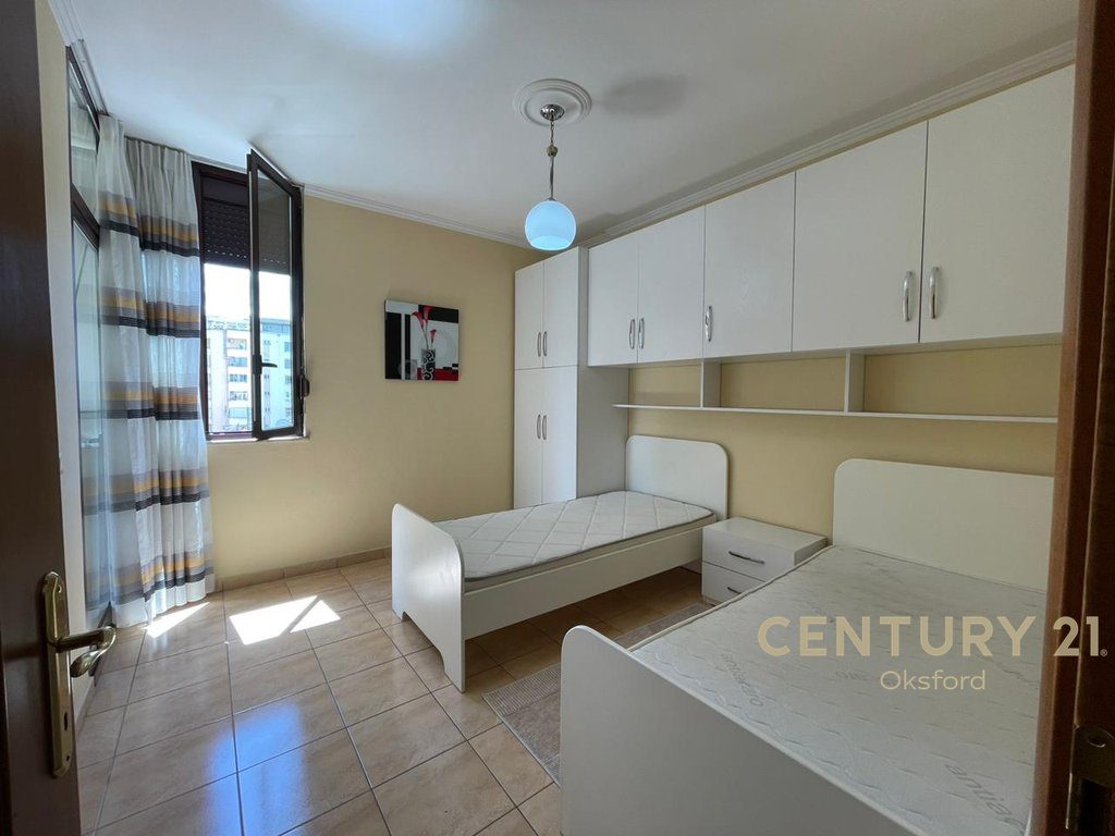SHESHI WILLSON , APARTAMENT 2+1 ME QIRA 3