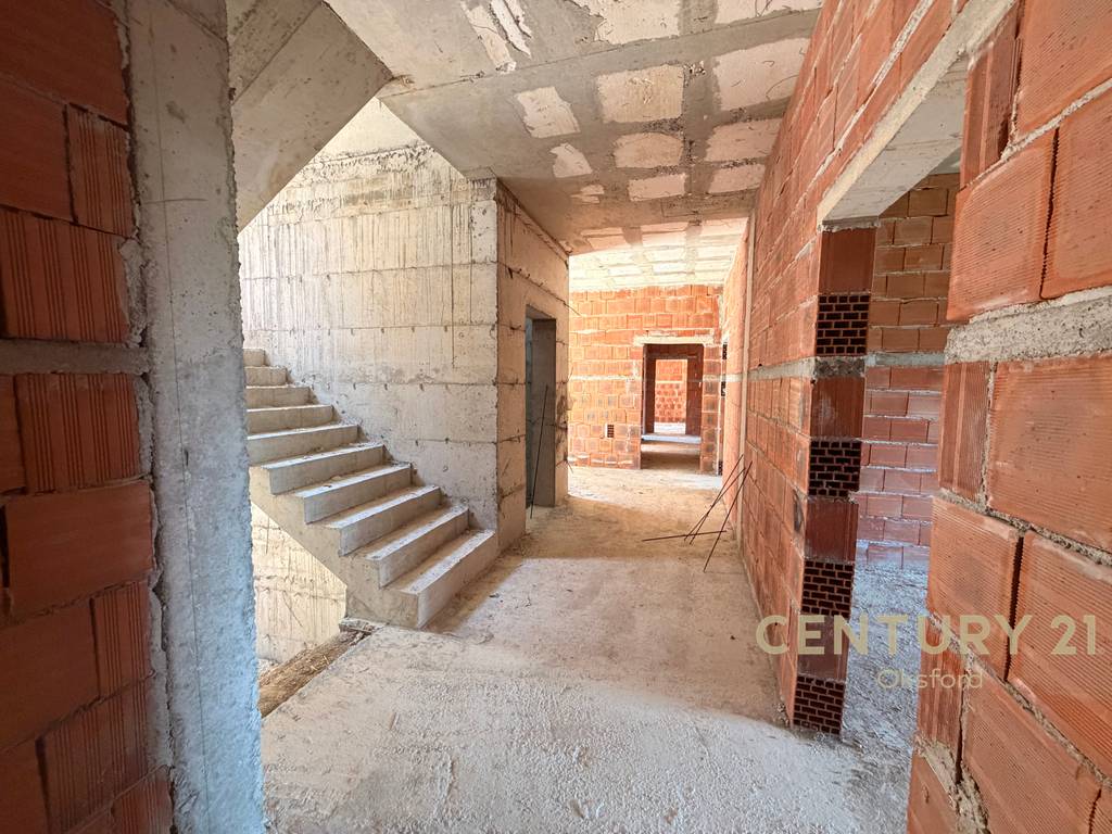APARTAMENT 2+1 PËR SHITJE NË LIORE LAKE RESIDENCE PASKUQAN 3