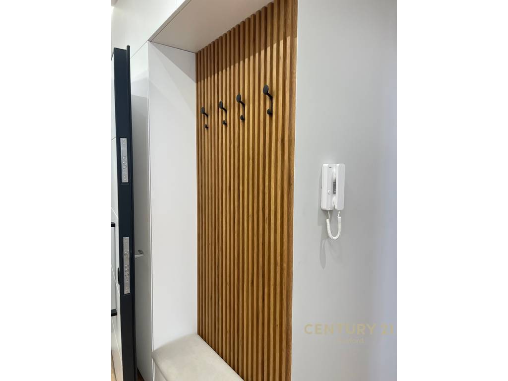 Apartament 3+2+1 për Shitje në Univers City