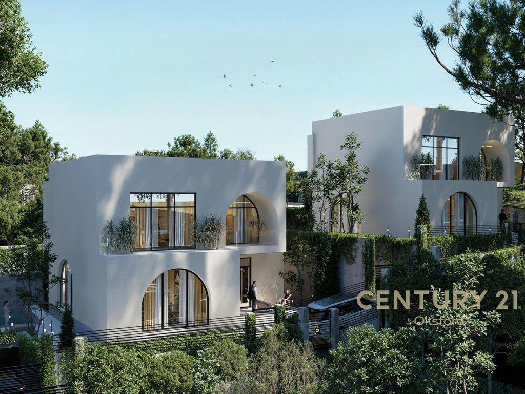 Vila luksoze me 2 kate për shitje në Liore Residence – Liqeni i Paskuqanit, Tiranë
450,000 € 3