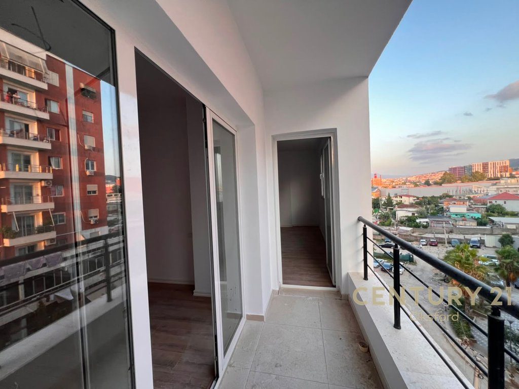 YZBERISHT, 2 APARTAMENT 1+1 PER SHITJE