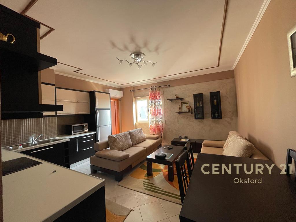 PLAZH ,DURRES APARTAMENT PER SHITJE 1+1 4