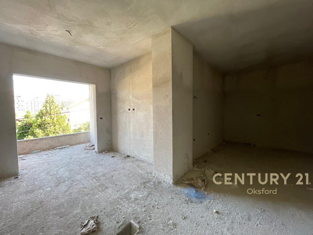APARTAMENT 1+1, TEK ISH FUSHA E AVIACIONIT PER SHITJE 3