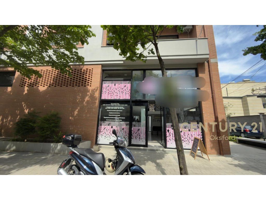SHITET AMBJENT COMERCIAL/ LOFT NE KATIN 0 TE RRUGA BARDHYL
