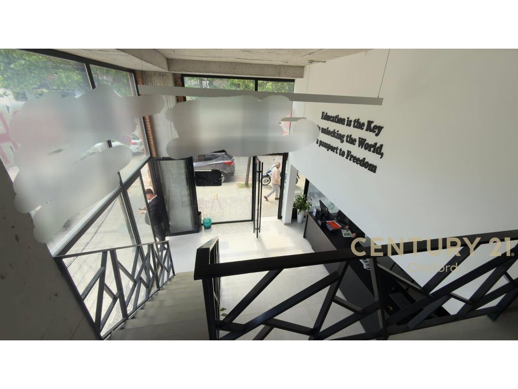 SHITET AMBJENT COMERCIAL/ LOFT NE KATIN 0 TE RRUGA BARDHYL 3