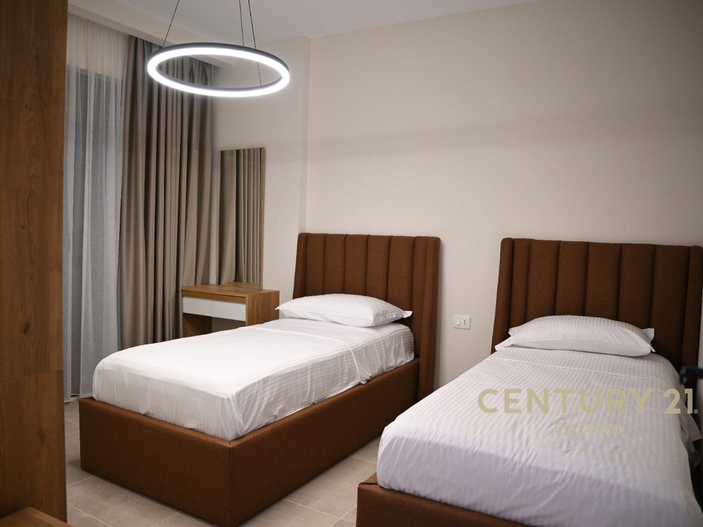 Shitet Apartament 2+1 ne Kamez! 2