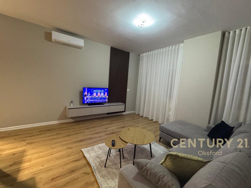Apartament per qira 1+1 i mobiluar përball Ring Center, tek Zogu I Zi! 3