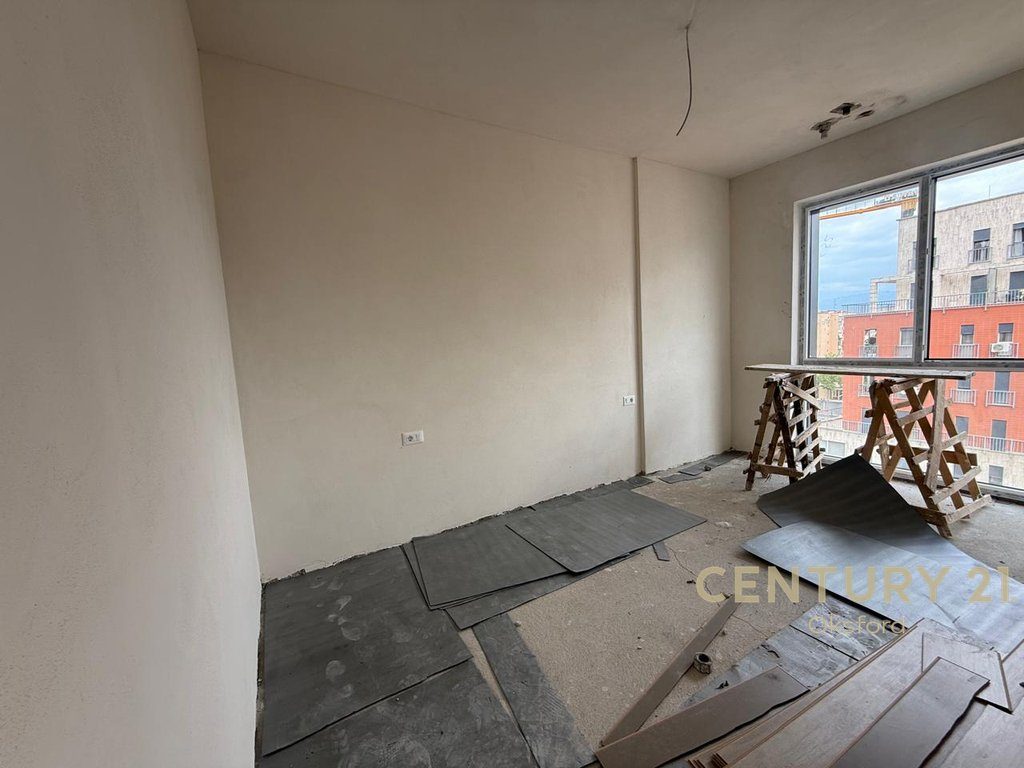 Shesim apartament 1+1,tek Ish Fusha e Aviacionit! 4