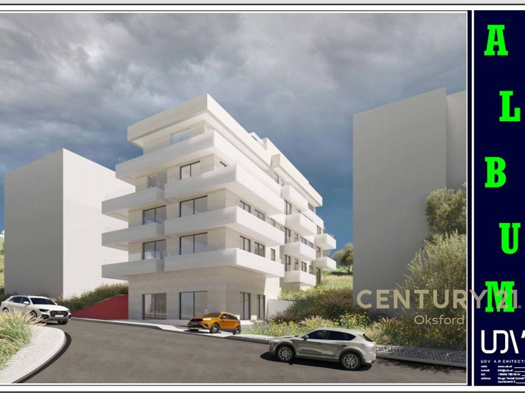 Apartament në katin e fundit me tarracë private të gjerë për shitje në Sarandë