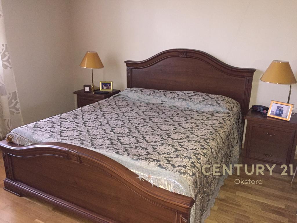 APARTAMENT PËR QIRA 3+1 ME POST PARKIMI PRANE QYTETIT TE STUDENTIT 4