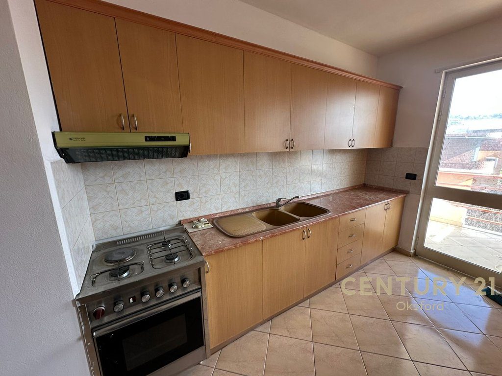 Apartament në Golem për shitje 3