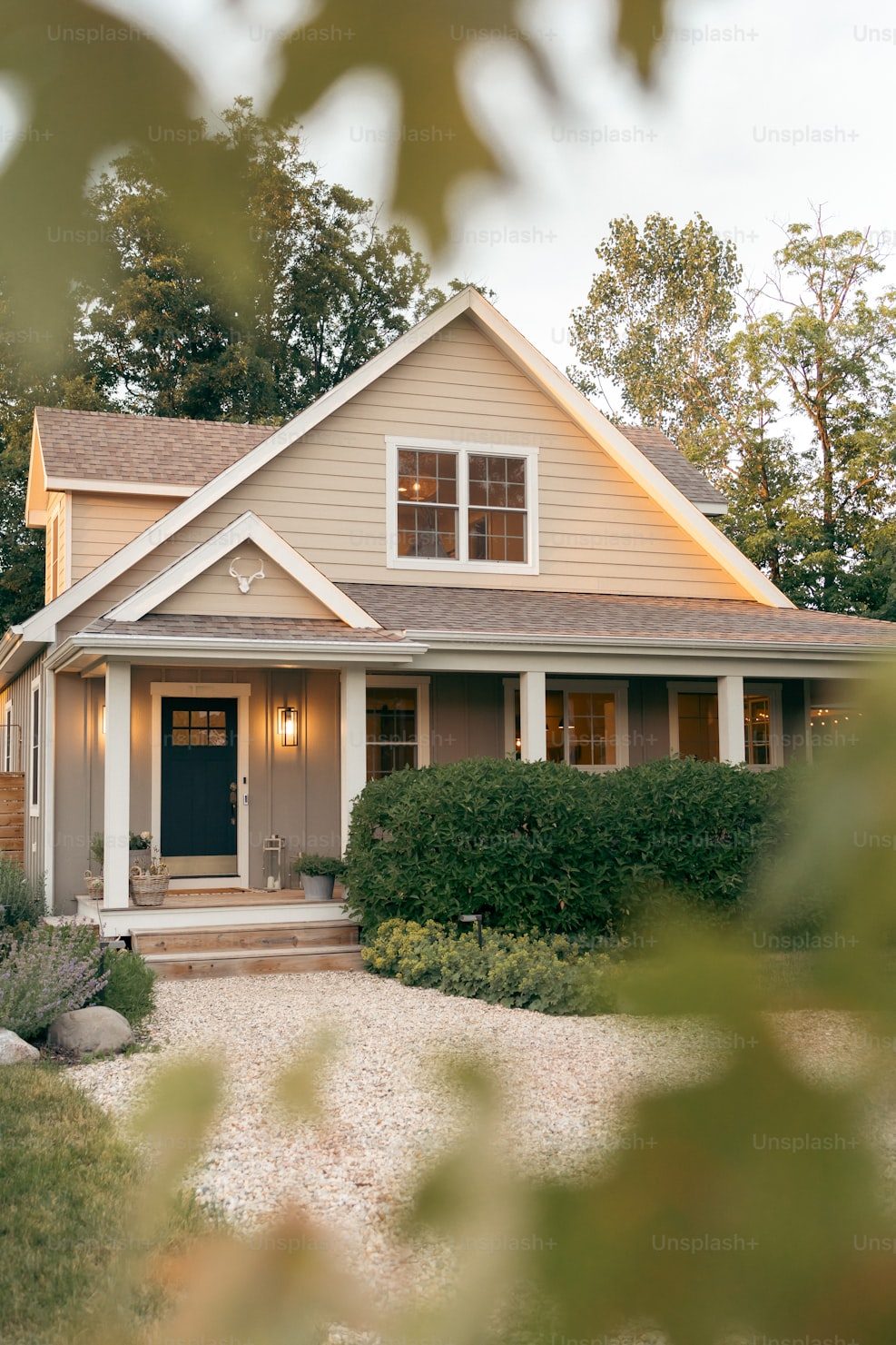 Modern 3-Bedroom Home with Garden & Private Parking