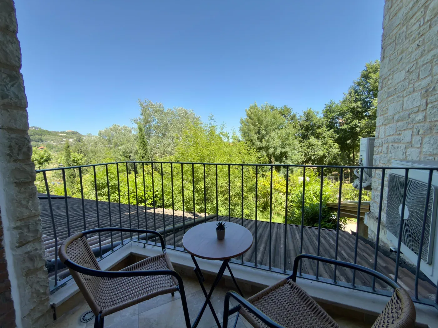 Jepet me qira apartament 2+1, “Secret Garden” - në mes të natyrës. 3