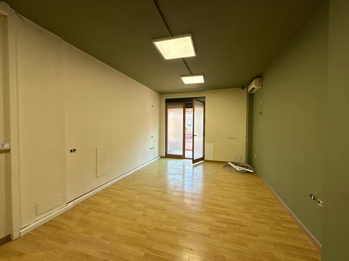 Ambient Modern 220 m² për Qira | Myslym Shyri, Tiranë