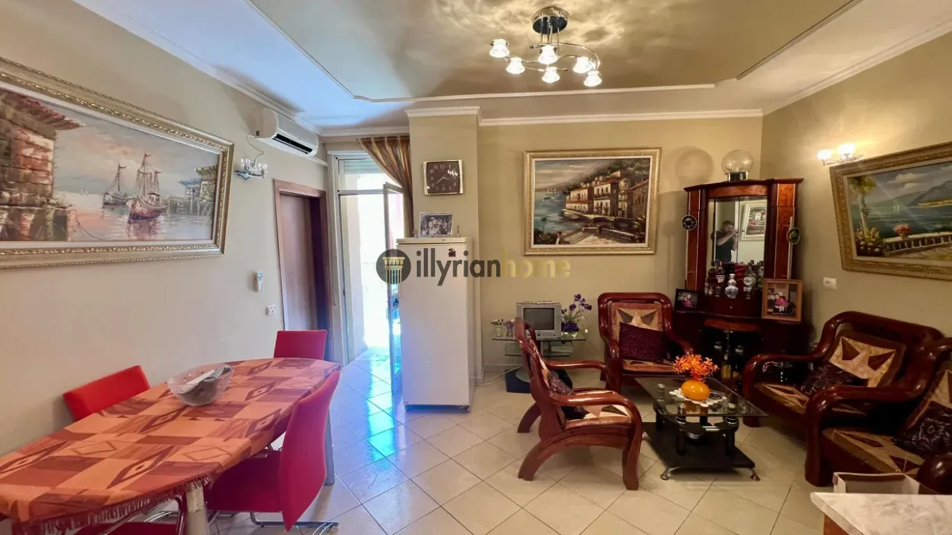 Ekskluziv, shitet Apartament 2+1 + ballkon , " Golem ", Durrës.