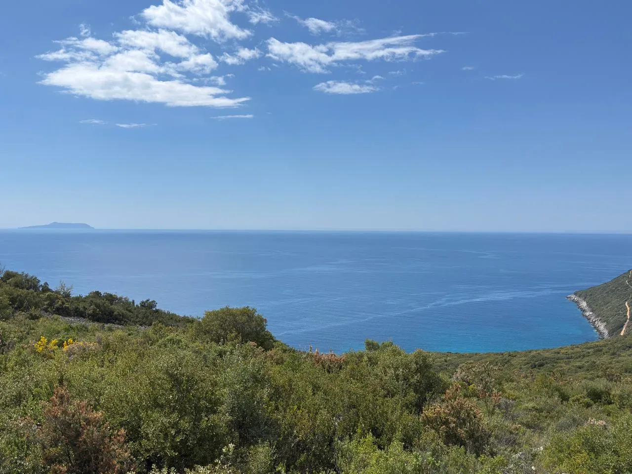 Shitet, Tokë me pamje nga deti "Gjipe" - Vlorë 2